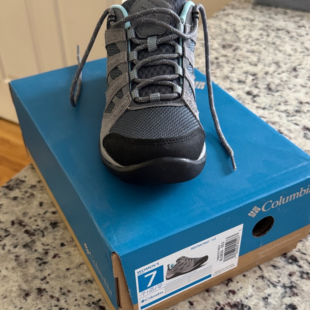 Columbia Women's Gray and Black Hiking Shoes
